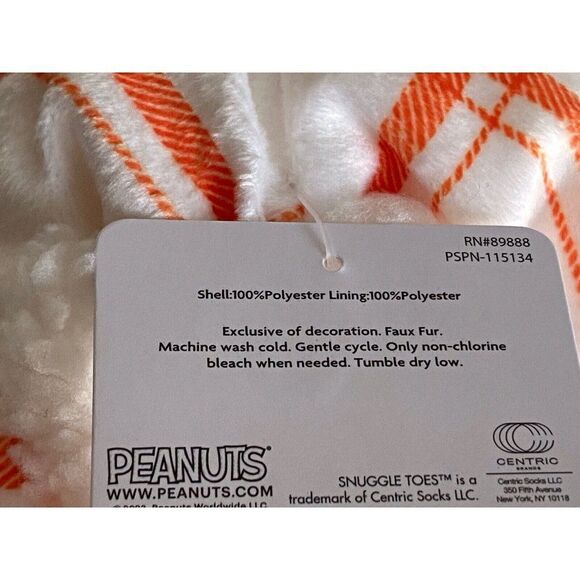 Peanuts Snoopy Ghost Halloween Snuggle Toes Slipper Socks Sz 4-10 Super Soft NEW - Picture 3 of 7